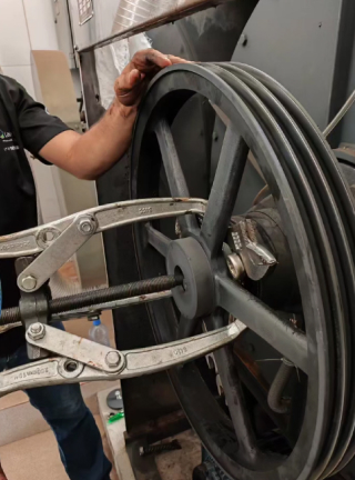 manutenção de máquina industrial em urupês sp