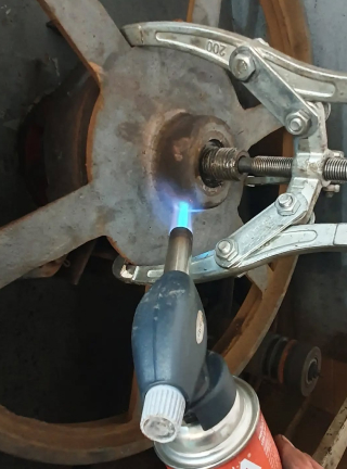 manutenção corretiva em equipamento